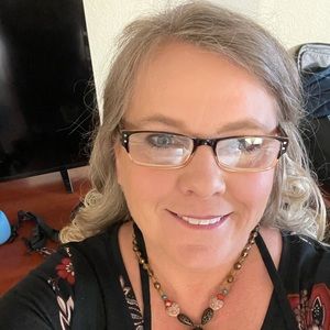 Meet your Posher, Cindy